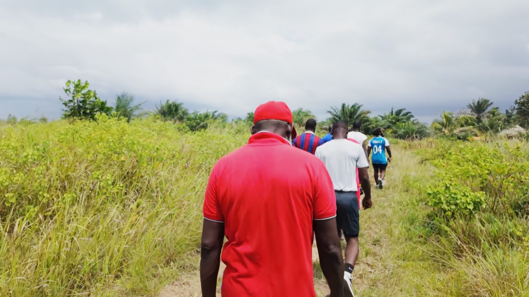 Footing collectif dans la campagne de Gakpé